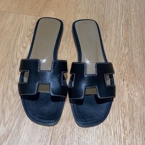 Hermes slides worn once